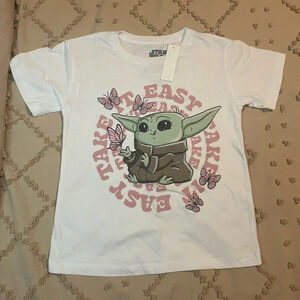 Star Wars Baby Yoda Girls Tee Size Small​​​